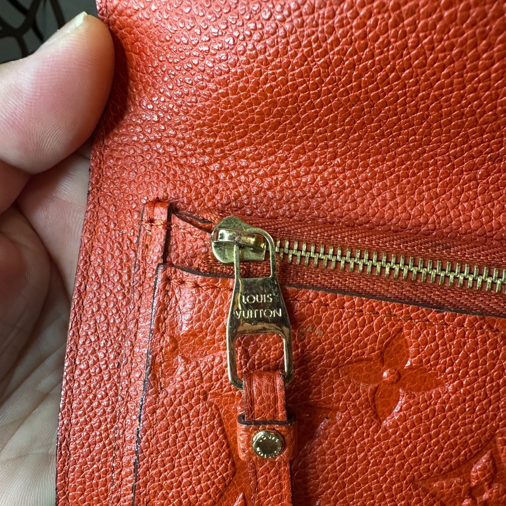 LOUIS VUITTON Red Monogram Empreinte Compact Curieuse - Picture 7 of 11